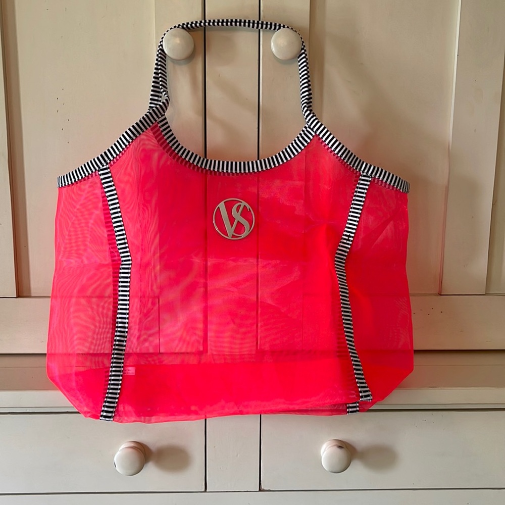 Victoria’s Secret mesh beach bag. NWOT